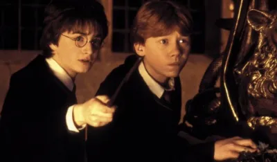 Skandal trese Hari Poter fran&scaron;izu: Kontroverzne izjave autorke Dž. K. Rouling podigle buru