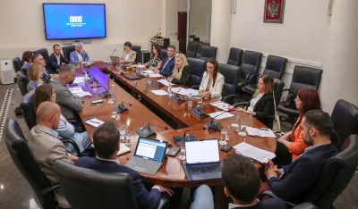 CBCG: Razmatrano produženje radnog vremena platnog prometa do 20 časova, kao i vikendima i praznicima