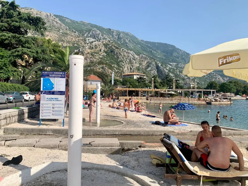 Na lokalitetu Žute plaž u Kotoru predviđena dva kupali&scaron;ta, jedno dostupno svim građanima