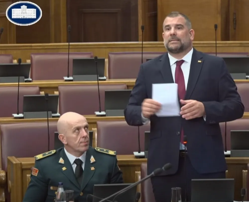 (VIDEO) Krapović: Nijedan crnogorski vojnik ne ide u Ukrajinu, to ne bih podržao