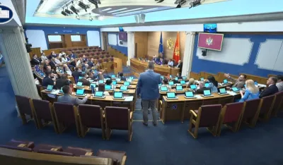 (VIDEO) Usvojen Predlog odluke o upućivanju vojnika u misiju EUMAM