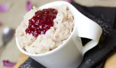 Sutlija&scaron; sa malinama i bijelom čokoladom&nbsp;