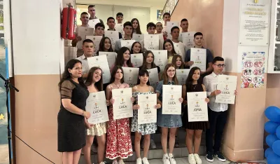 (VIDEO) O&Scaron; &bdquo;Milorad Musa Burzan&ldquo; uručila "Luče": Znanje je najbolji oslonac