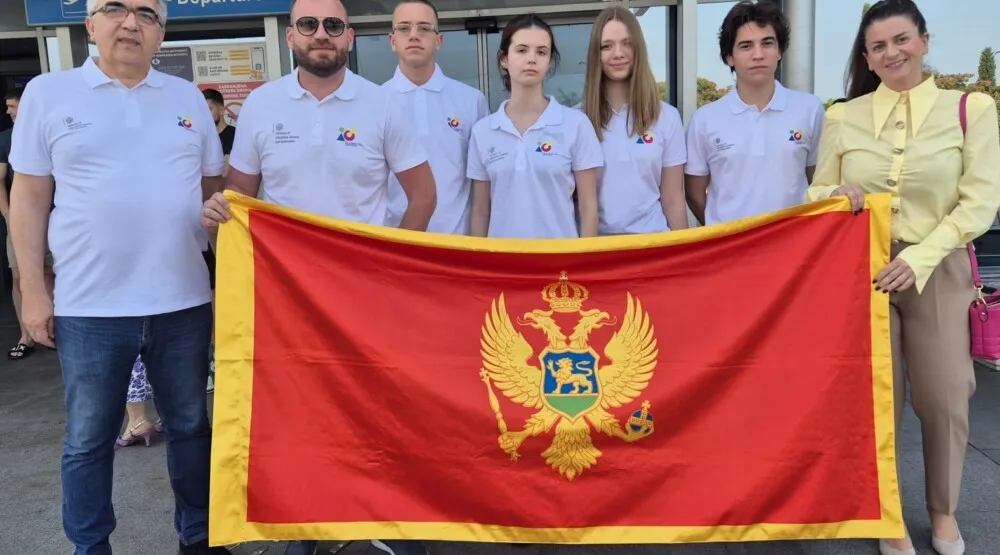 Učenici iz Gimnazije Slobodan &Scaron;kerović otputovali na 9. Evropsku olimpijadu iz fizike u Sofiji