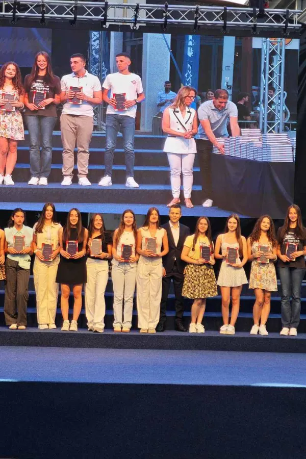 "Lučono&scaron;e" O&Scaron; "Sutjeska"