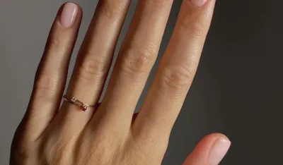 Ovog ljeta mini stikeri za nokte preuzimaju tron