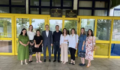 Božović u zvaničnoj posjeti Gimnaziji &bdquo;Stojan Cerović&ldquo;: Poseban osjećaj vratiti se tamo gdje su postavljeni temelji znanja