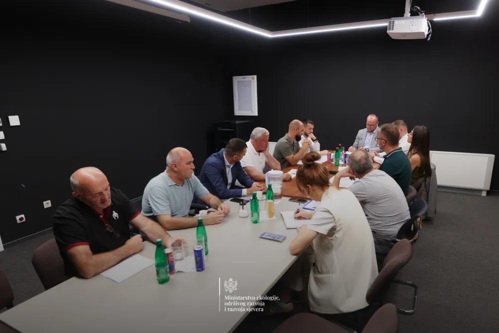 Sastanak ministra Ćulafića sa neformalnim udruženjem građana "Pravo na đedovinu i privatnu svojinu"