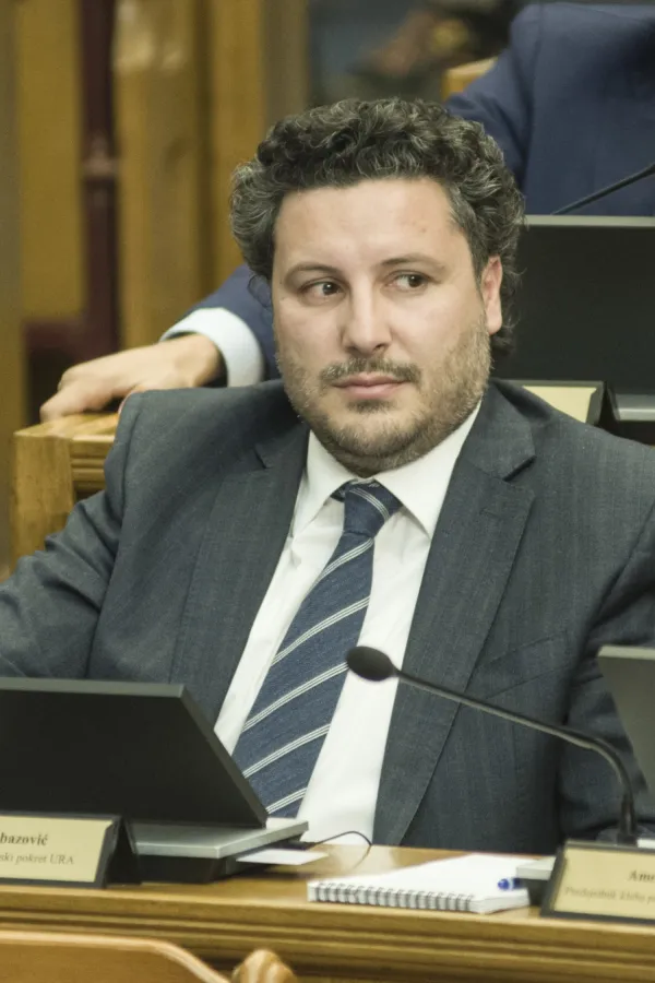 Kotorska i tivatska URA pružile podr&scaron;ku Abazoviću: Interesi pojedinaca ponovo ispred države i građana