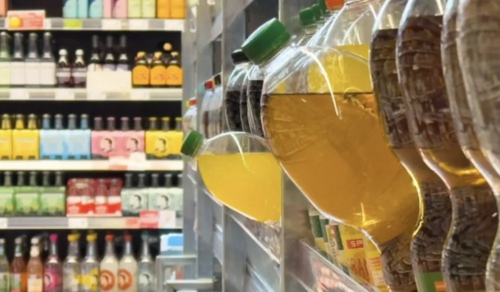 Nivo plastike se povećava u gaziranim pićima u zavisnosti od broja otvaranja fla&scaron;e
