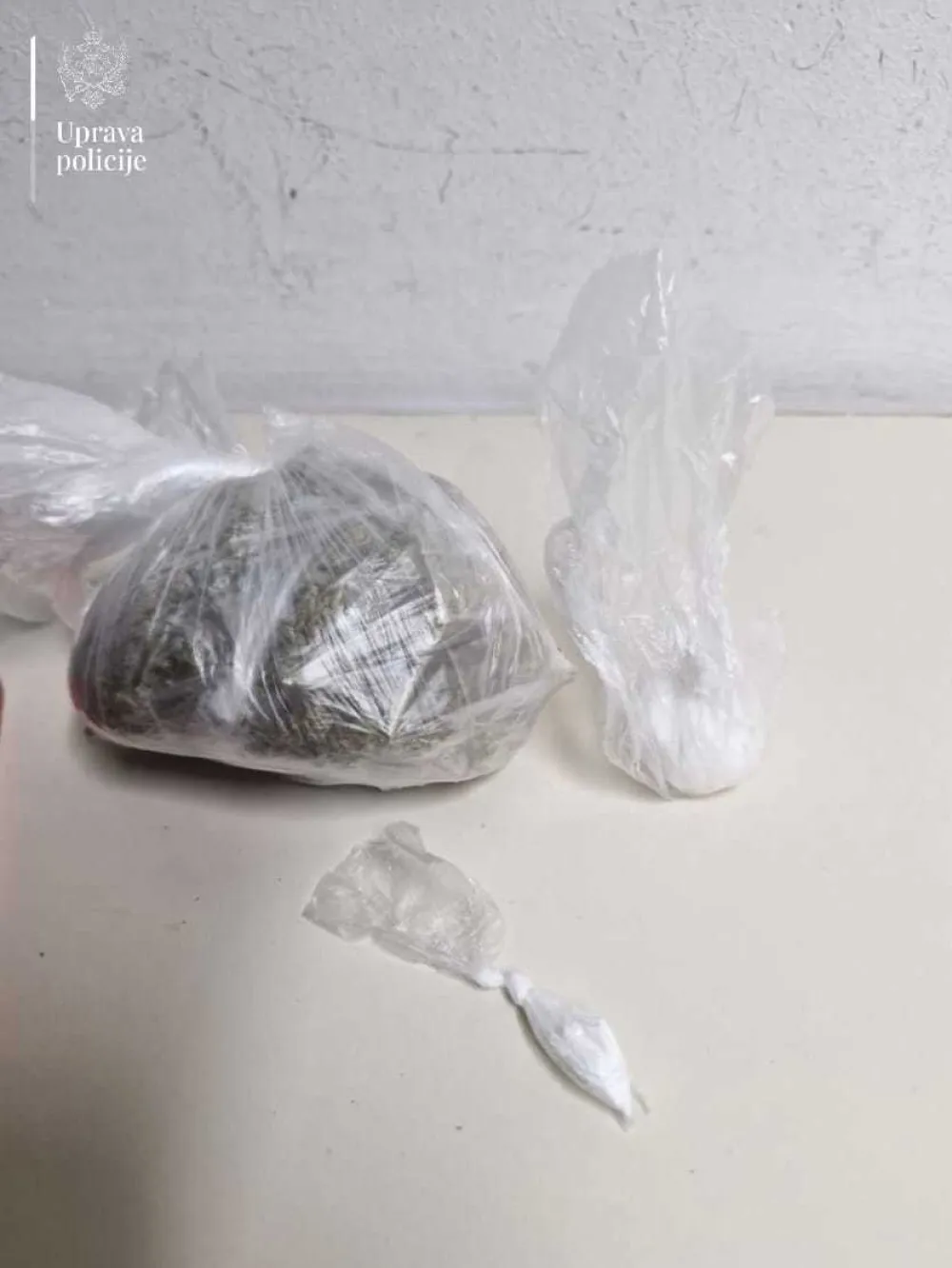 U Budvi uhap&scaron;en državljanin BiH: Bježao policiji, pronađeni kokain i marihuana