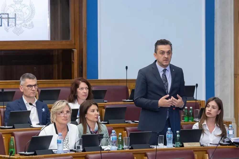 Vuković: Tokom mandata ove Vlade vraćeno 1,5 milijardi starih dugova