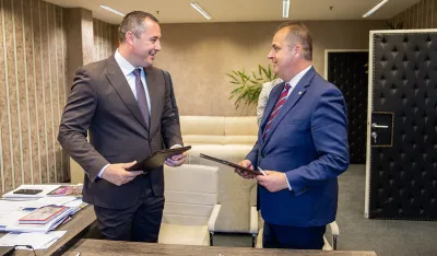 &Scaron;ćekić i Nimanbegu potpisali ugovor: 65.000 eura za sportsku infrastrukturu