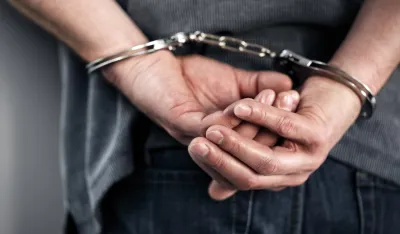 Policija u Budvi i Cetinju uhapsila dvije osobe zbog kr&scaron;enja mjera zabrane napu&scaron;tanja stana