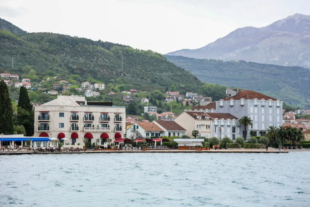 Blagi porast broja turista u Tivtu u odnosu na 2024.