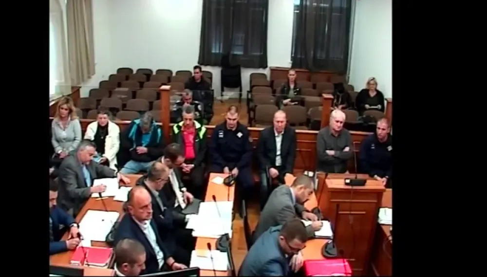 Komične scene u slučaju "Državni udar": Oružje Uprave policije u frižideru za sladolede