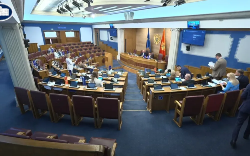 Od sedam peticija Skup&scaron;tina uvažila četiri: Narodni poslanici ne čuju glas naroda