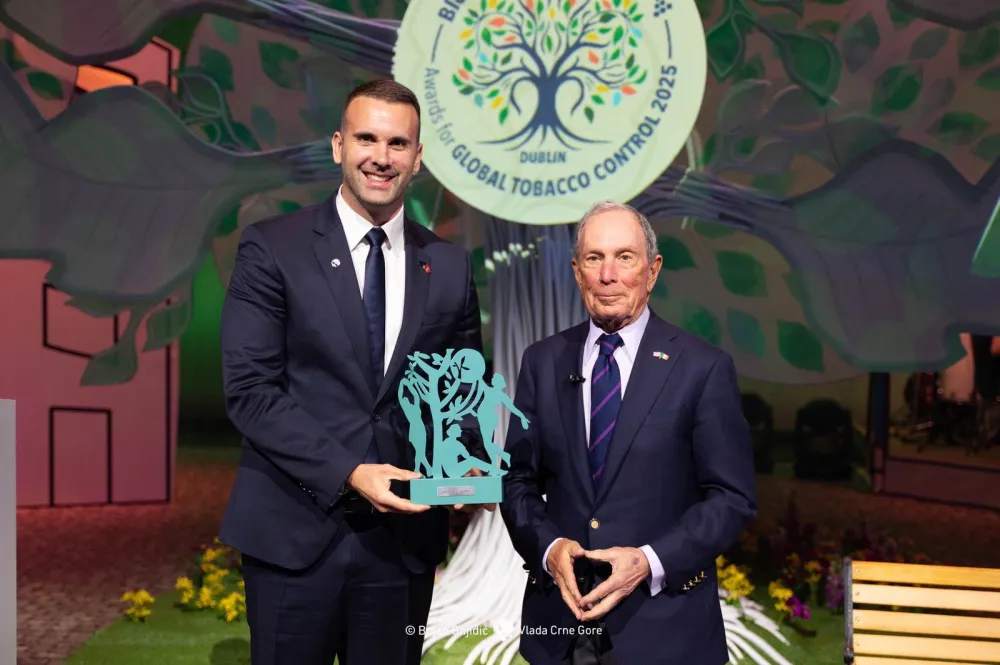 Milojku Spajiću uručena nagrada Blumberg fondacije