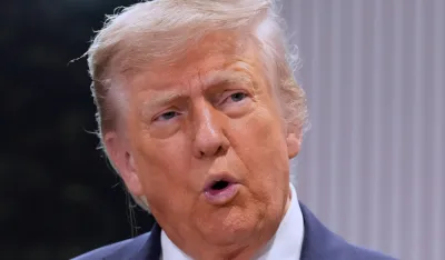 (VIDEO) Tramp psuje u programu uživo zbog Izraela i Irana, pogledajte kako to izgleda