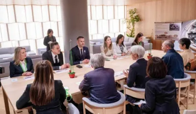 Спаајиће супруга на званичном састанку у Јапану 