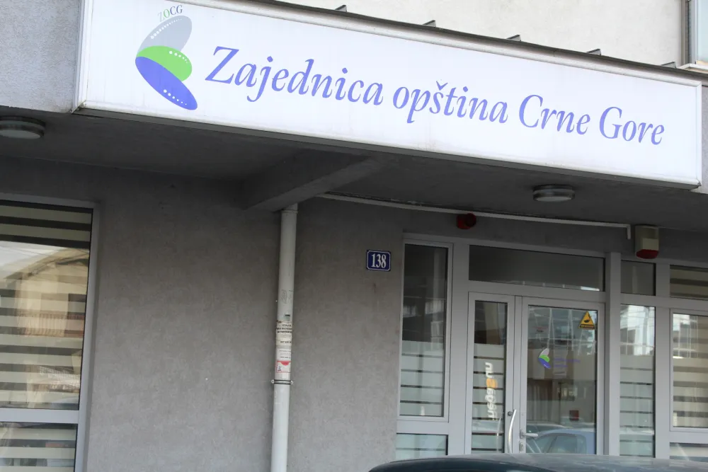 ZOCG: Djeci bez roditelja obezbijediti dom