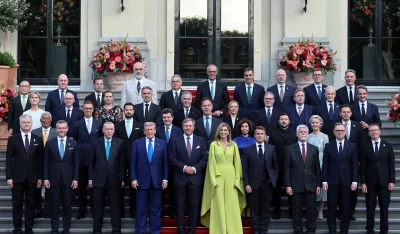 (FOTO) Holandski kralj priredio večeru čelnicima Alijanse, pogledaje neke detalje