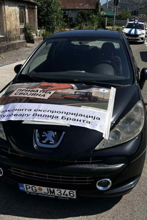 (VIDEO) Podgoričanin Dimitrije Ivanović ​traži novu eksproprijaciju, blokirao Bulevar Vilija Branta