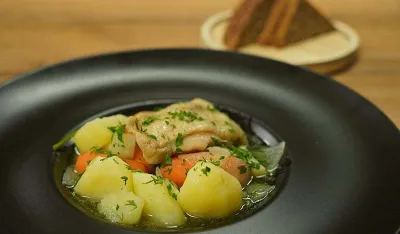 Ukus i miris egzotike: Napravite sočni pileći batak s povrćem