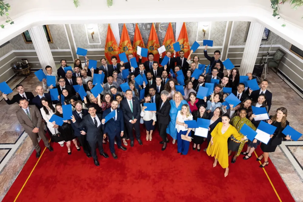 Zavr&scaron;ena 18. Ljetnja &scaron;kola &bdquo;Gavro Vuković&ldquo;, učestvovalo 70 mladih diplomata iz 53 države