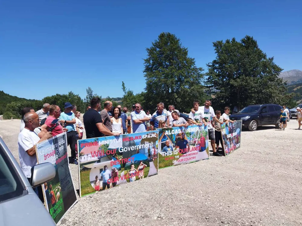 Mje&scaron;tani Gornjih Brezana blokirali put, ne žele trafostanicu i dalekovode na svojim imanjima