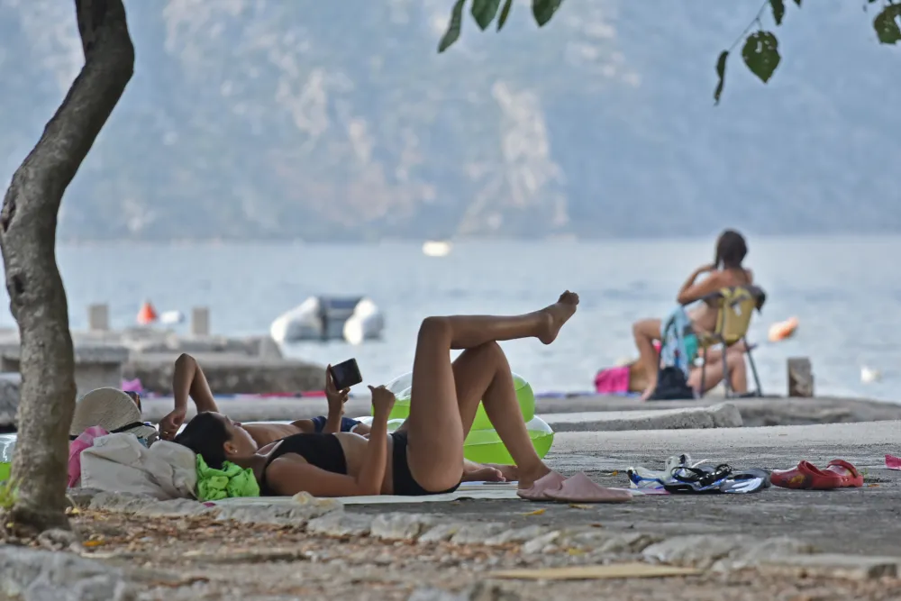 Sjutra pretežno sunčano i veoma toplo