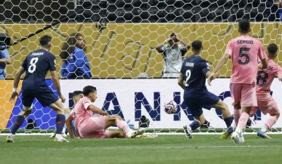 PSŽ "pokerom" do četvrtfinala