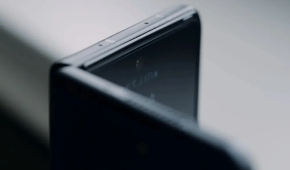 Novi detalji o Samsungovom prvom trostruko sklopivom telefonu