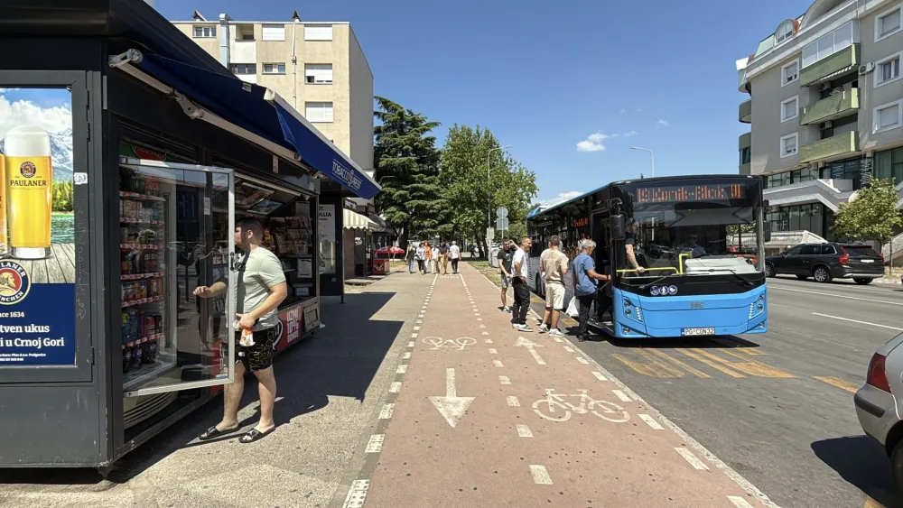 U autobusima ne radi zvučna najava stanica