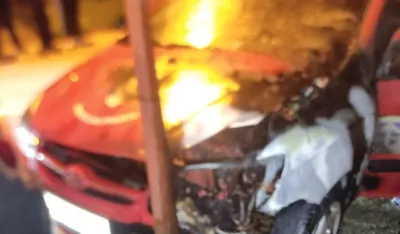 Zapaljeno vozilo Komunalne policije u Pljevljima, uzrok požara nepoznat