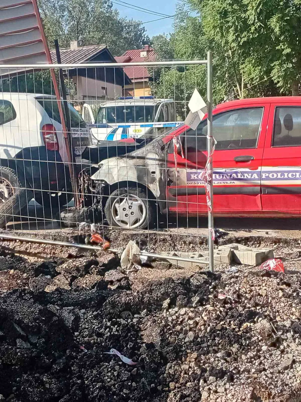 Pat‑pozicija Op&scaron;tine Pljevlja i nezadovoljnih stanara: Traže da se obustave radovi i izmijeni projekat