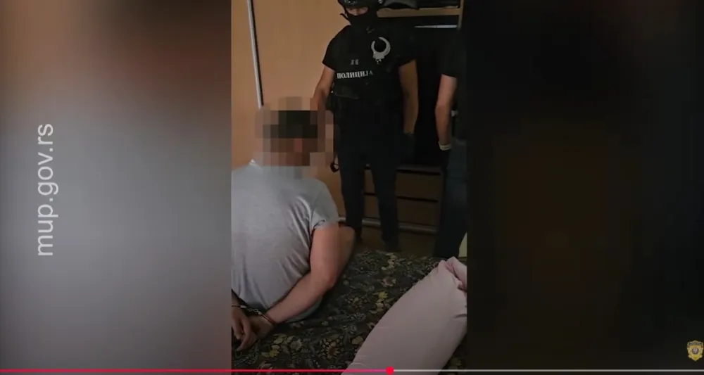 (VIDEO) Snimak hap&scaron;enja "kavčana" u Beogradu: Osumnjičeni za otmicu Radulovića i ubistvo Hodžića i Spahića