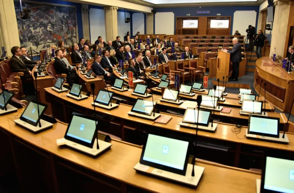 Poslanici danas o zabrani blokada ključnih saobraćajnica