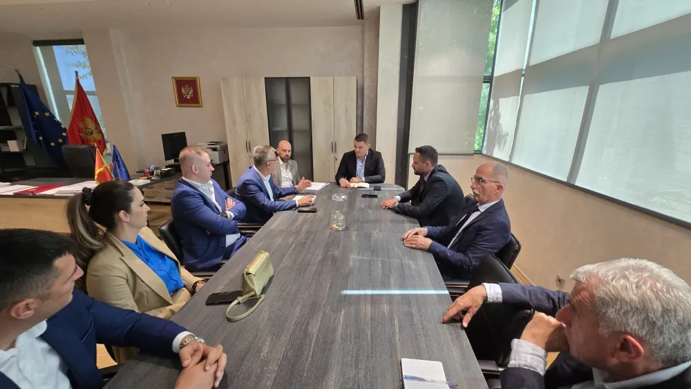 &Scaron;ahmanović sa rukovodstvom EPCG: Fokus na investicije, ekolo&scaron;ku rekonstrukciju TE Pljevlja i odgovorno raspolaganje dobiti