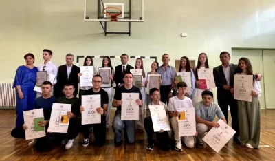 U O&Scaron; "Mustafa Pećanin" u Rožajama ispraćeni polumaturanti: Znanje, trud i upornost kao temelj za dalji uspjeh