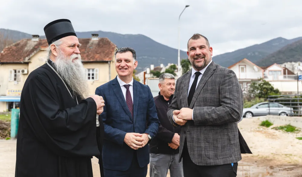 Vlada ustupila zemlji&scaron;te Tivtu, a Op&scaron;tina Mitropoliji za gradnju vjerskog objekta