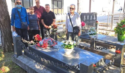 U Nik&scaron;iću obilježen Dan borca:&nbsp;Komunisti položili cvijeće na grob Ljuba Čupića