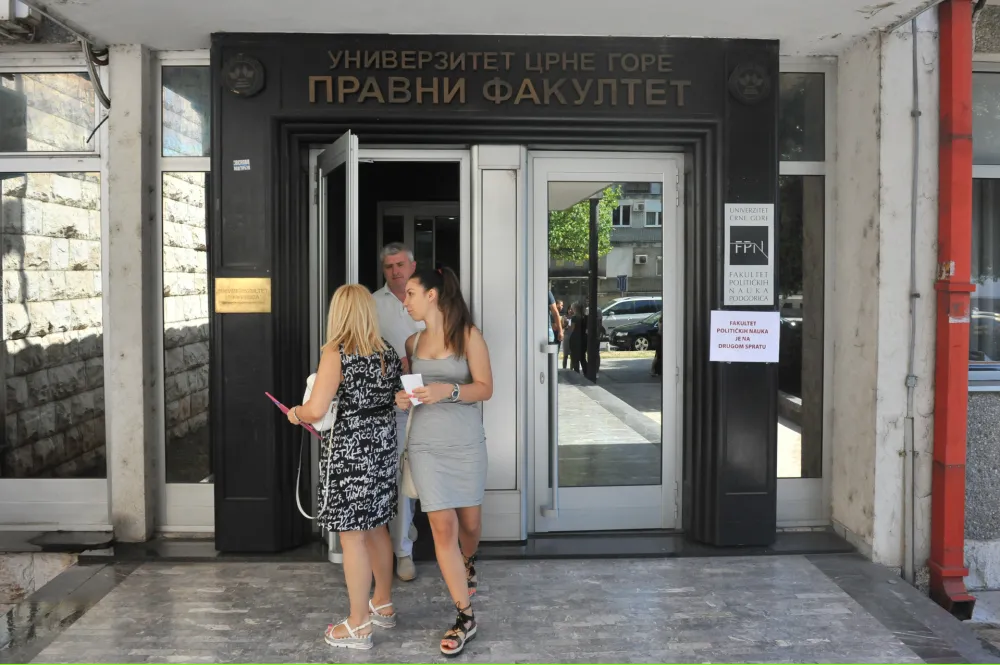 Pravni fakultet želi da pro&scaron;iri rang-listu:&nbsp;Primaju 30 kandidata ispod crte?