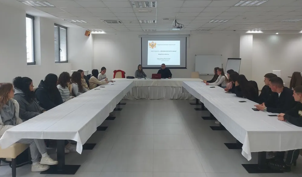 Realizovan projekat prevencije trgovine ljudima u zajednici: Znanjem do sigurnije budućnosti mladih