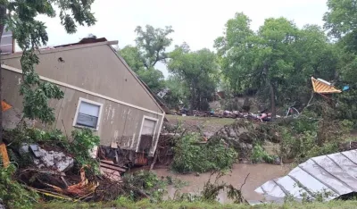 (VIDEO) Ogromne poplave u Teksasu, 24 mrtvih, nestalo 25 djece