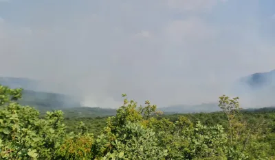 Vatrena stihija na prostoru nik&scaron;ićke op&scaron;tine: Vojska angažovala helikopter "Bell 412"