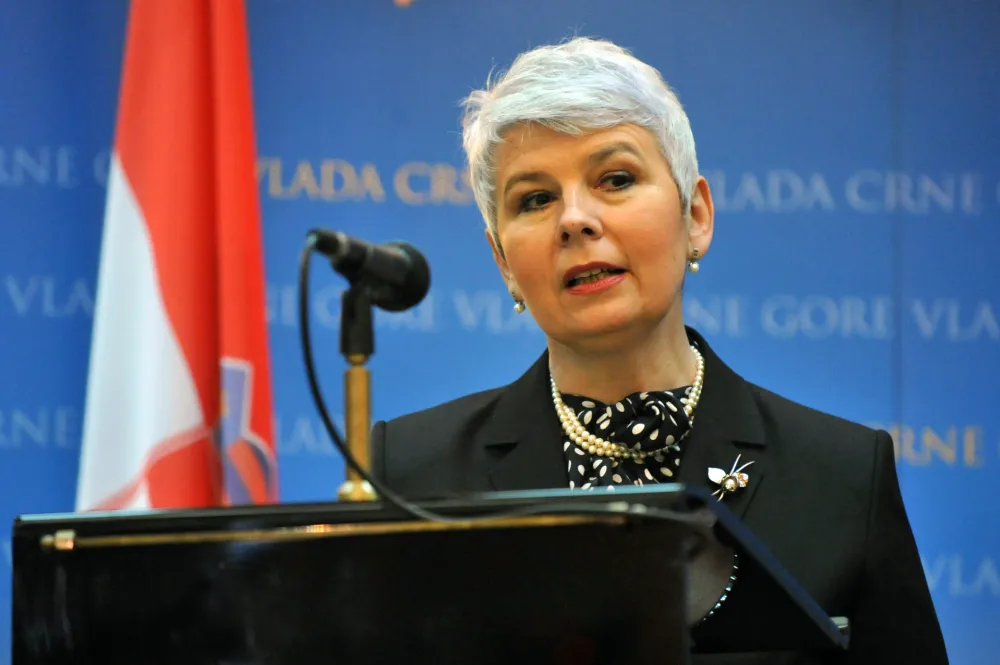 Kosor: Dobijam prijetnje, zamislite da se u Njemačkoj premijer klanja pjevaču koji kr&scaron;i vrijednosti