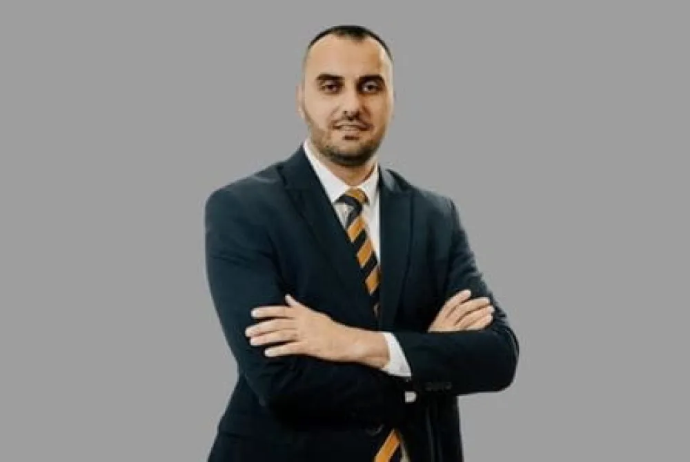 Ambasadori dobili agreman, &bdquo;zakočilo&rdquo; kod kuće