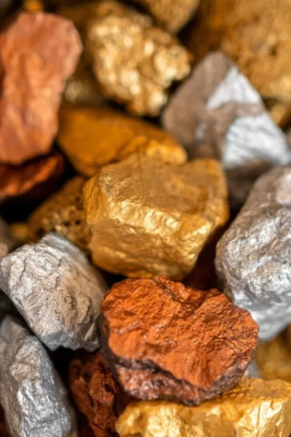 EU pravi zalihe ključnih minerala