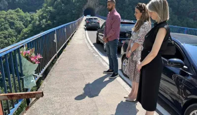 Položen vijenac na mjesto ubistva porodice Klopuh